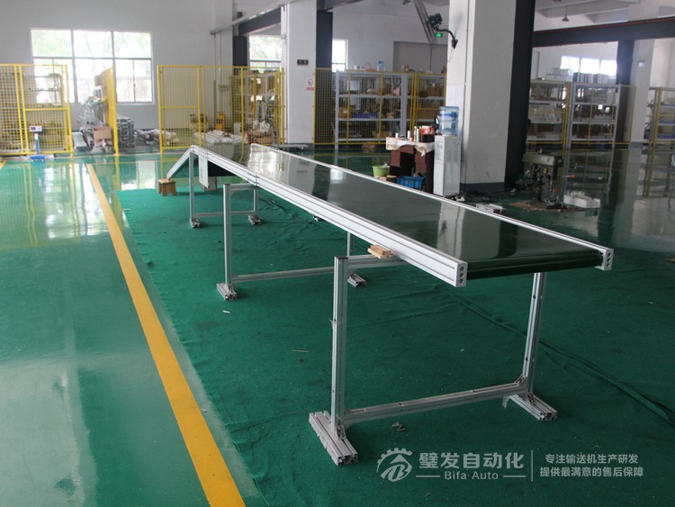 大線結構帶長平臺皮帶輸送機