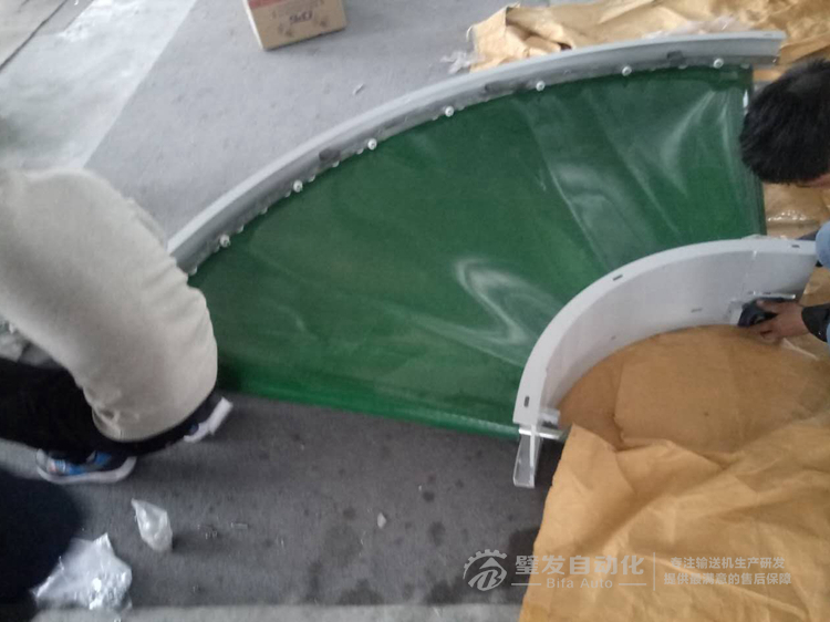 90度轉彎輸送機 90度轉彎輸送機